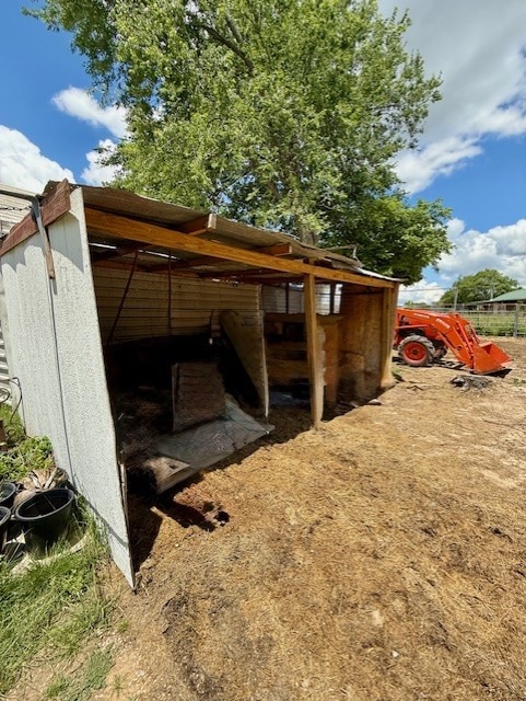 7700 County Road 144, Stephenville, TX 76401 - view of outdoor structure featuring an outdoor structure