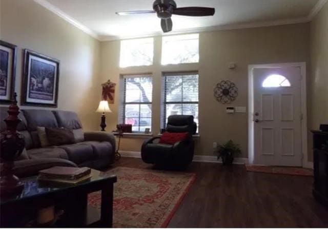 827 Kitty Hawk Ln, Grand Prairie, TX 75051 - living room featuring wood finished floors, a ceiling fan, baseboards, and crown molding