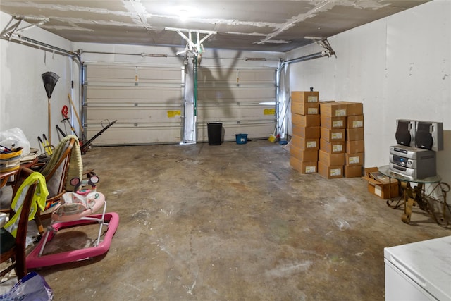 3602 Lamesa Dr, Garland, TX 75041 - view of garage