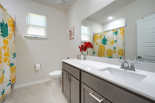2825 Hale Rd, Celina, TX 75009 - bathroom featuring vanity, toilet, baseboards, and a shower with curtain