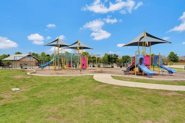 14936 Grissom Ave, Aledo, TX 76008 - communal playground with a lawn