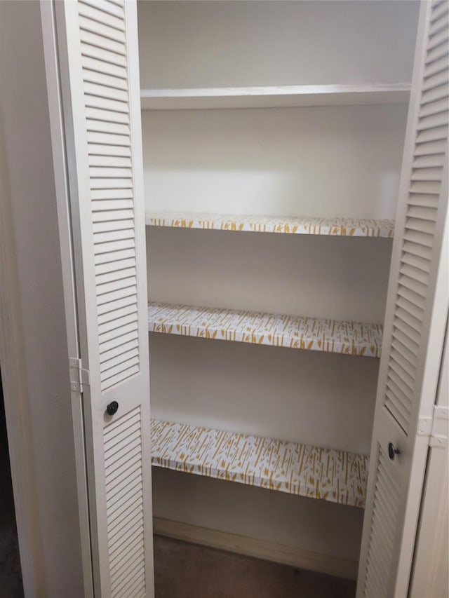 6313 Westwood Rd, Shreveport, LA 71129 - view of closet
