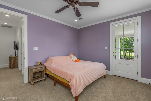 bedroom featuring light carpet, recessed lighting, crown molding, baseboards, and ceiling fan