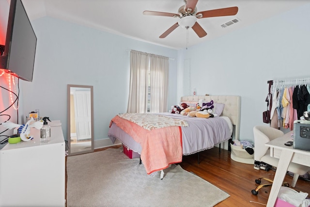 229 College, Italy, TX 76651 - bedroom featuring wood finished floors and a ceiling fan
