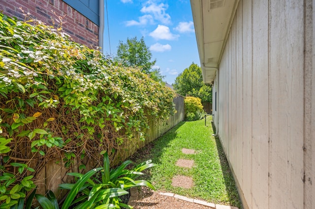 4252 Millview Ln, Dallas, TX 75287 - view of yard featuring fence