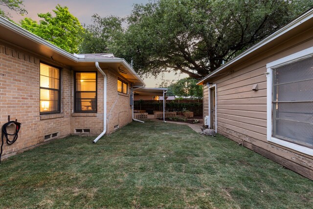 3351 Santa Teresa Ave, Dallas, TX 75228 - view of grassy yard