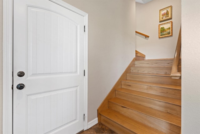 1527 Old Ranch Rd, China Spring, TX 76633 - stairway featuring baseboards