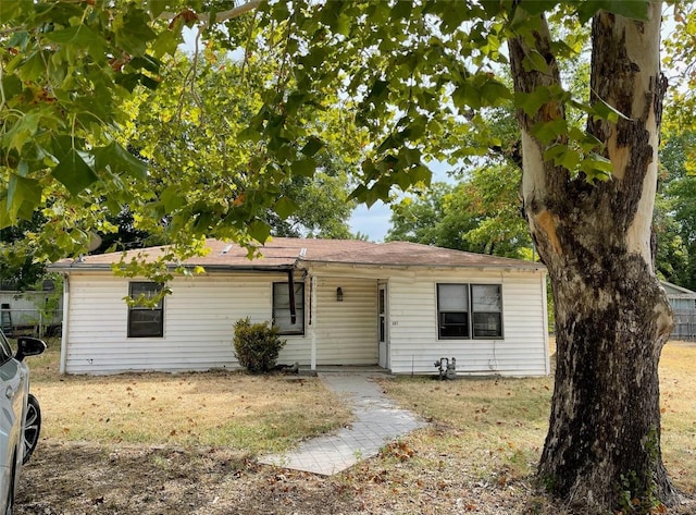 307 N 4th St, Crandall, TX 75114 - view of single story home