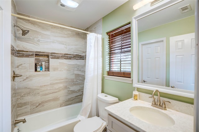 5808 Arbor Valley Dr, Arlington, TX 76016 - full bath featuring shower / tub combo with curtain, vanity, and toilet