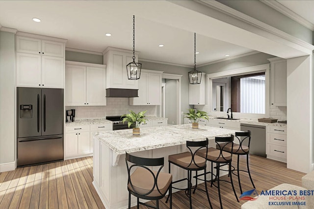 BedTBD Eagles Ridge Drive, Brock, TX 76087 - kitchen with fridge with ice dispenser, dishwasher, a sink, a kitchen island, and decorative backsplash