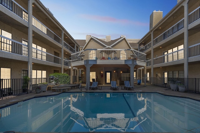 4800 W Lovers Ln Unit 113, Dallas, TX 75209 - view of community pool