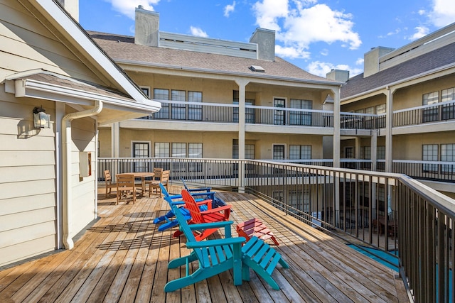 4800 W Lovers Ln Unit 113, Dallas, TX 75209 - view of wooden deck