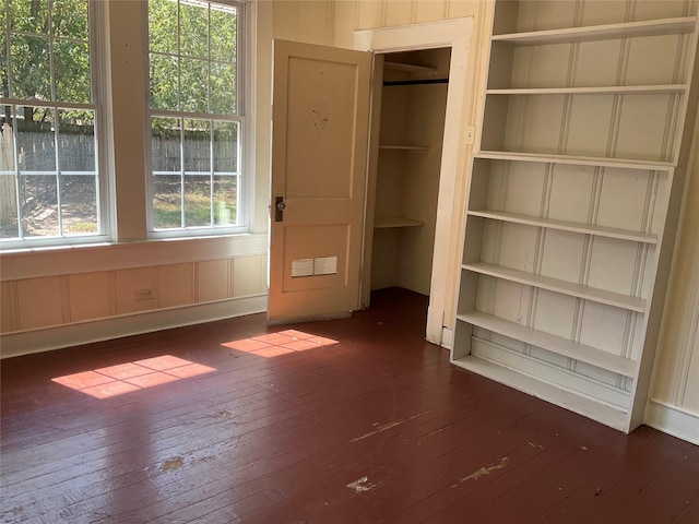 118 S 31st St, Corsicana, TX 75110 - view of closet