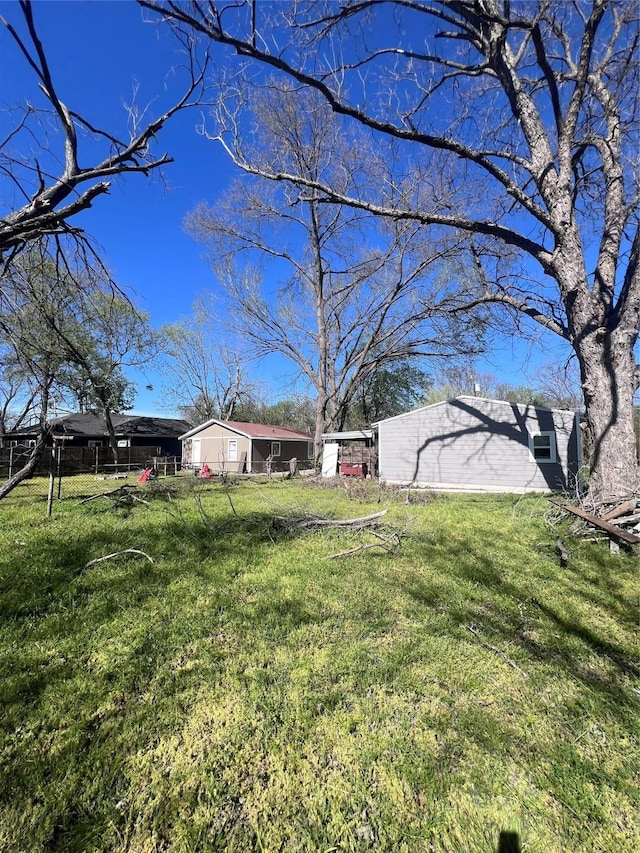410 35th, Corsicana, TX 75110 - view of yard