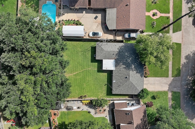 bird's eye view of a pool area