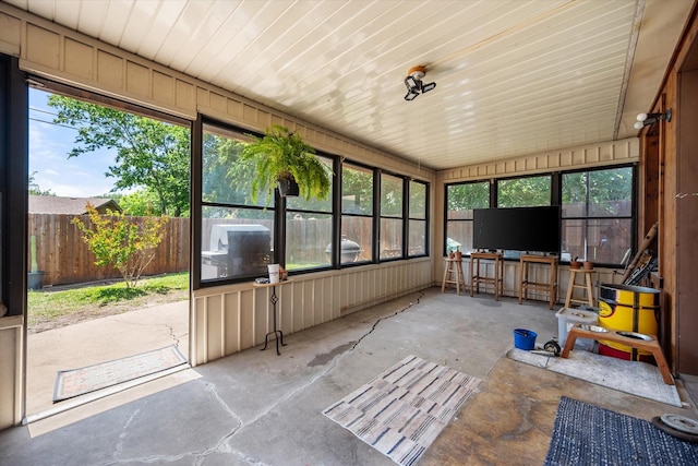 332 Thompson Dr, Saginaw, TX 76179 - unfurnished sunroom with healthy amount of natural light