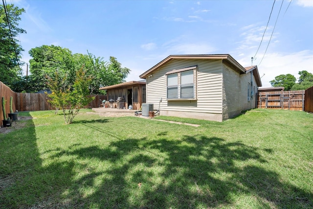332 Thompson Dr, Saginaw, TX 76179 - rear view of property featuring a patio and cooling unit