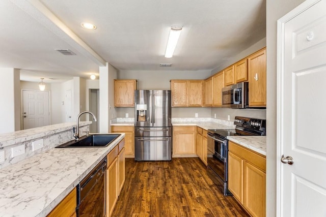 7500 Lazy Spur Blvd, Fort Worth, TX 76131 - kitchen featuring black appliances, a sink, dark wood-style floors, and light brown cabinets