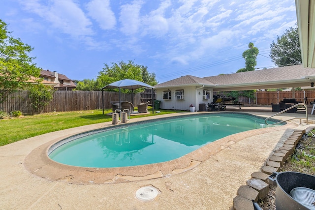 2801 Peachtree Ln, Pantego, TX 76013 - view of pool featuring a patio