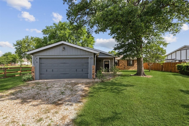 7613 Hewitt St, North Richland Hills, TX 76182 - ranch-style home featuring a garage and driveway