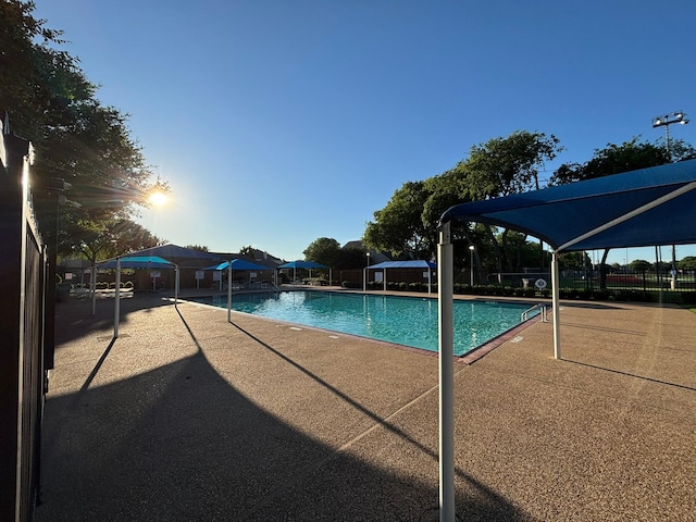 207 Trailwood Dr, Allen, TX 75002 - community pool with a patio area and fence
