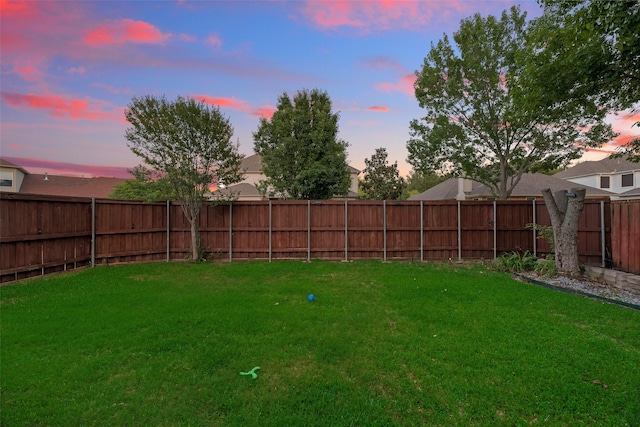 2904 Champlin Ct, Richardson, TX 75082 - view of yard