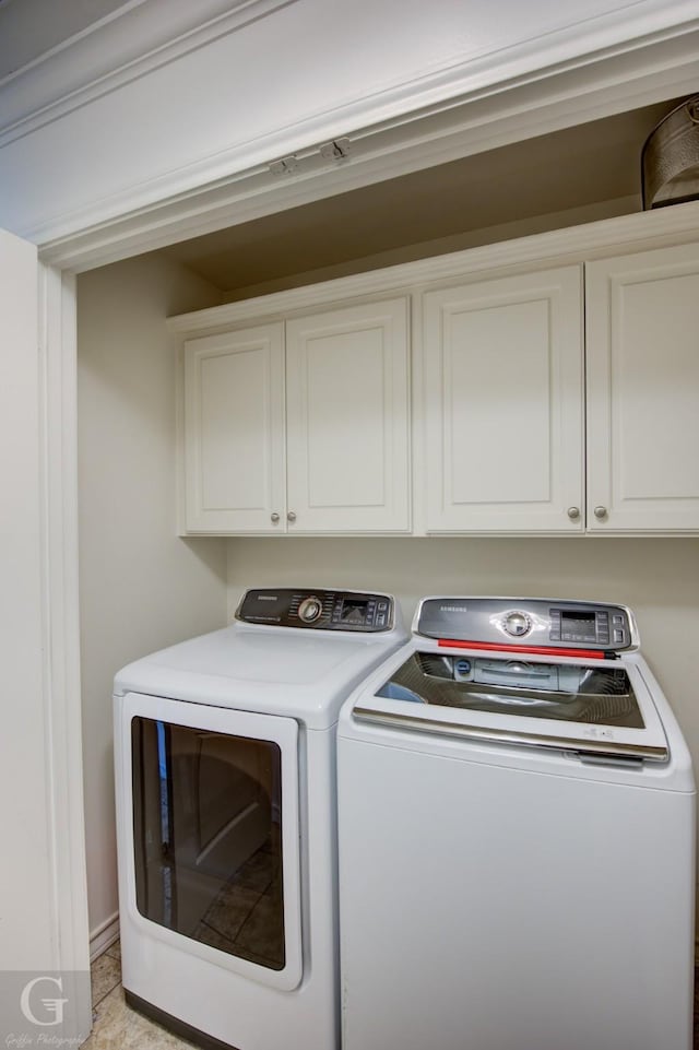 122 Lola Cir, Benton, LA 71006 - laundry room with washer and clothes dryer and cabinet space