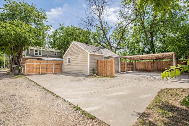3418 S 11th St, Abilene, TX 79605 - view of patio / terrace with concrete driveway and a detached carport
