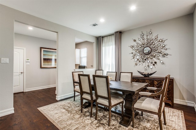 414 Kirkland Rd, Garland, TX 75044 - dining room with wood finished floors, baseboards, and recessed lighting