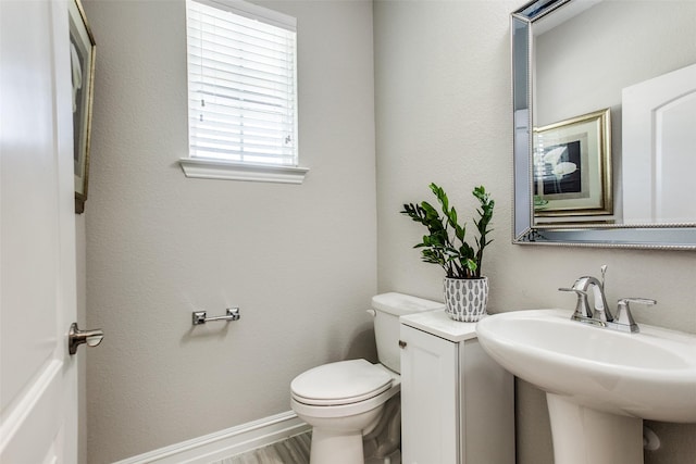 414 Kirkland Rd, Garland, TX 75044 - half bath with toilet and a sink
