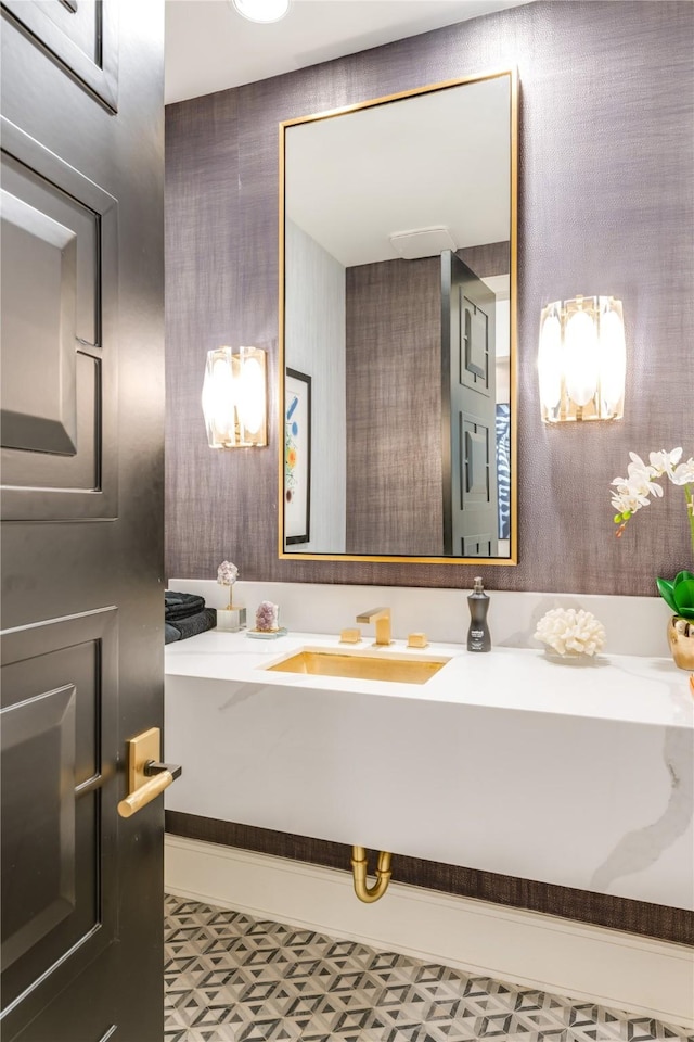 3713 Greenbrier Dr, University Park, TX 75225 - bathroom featuring vanity