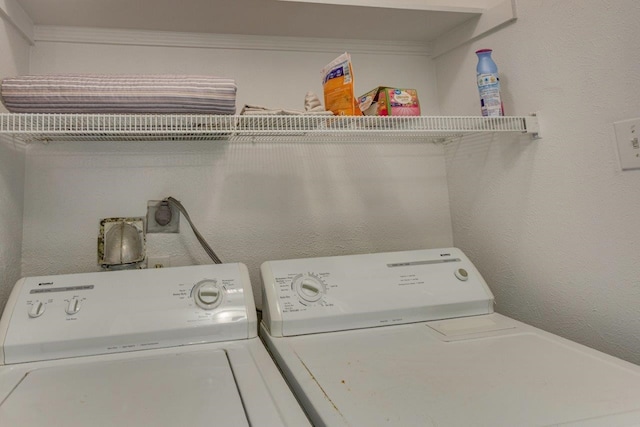 15151 Berry Trl Unit 401, Dallas, TX 75248 - washroom with washing machine and clothes dryer