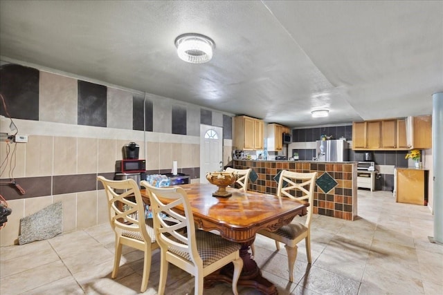 1474 Vz County Road 3810, Wills Point, TX 75169 - dining area with light tile patterned floors