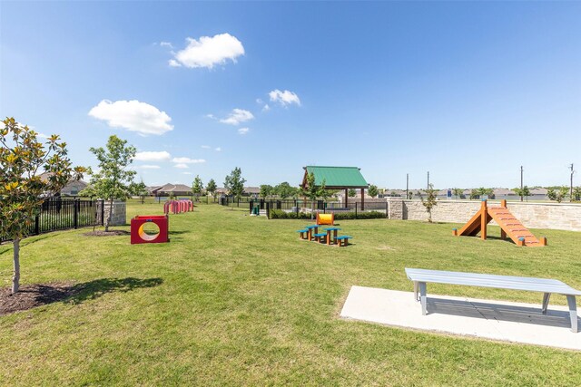 1106 Sassafras Dr, Princeton, TX 75407 - surrounding community with a dog friendly area