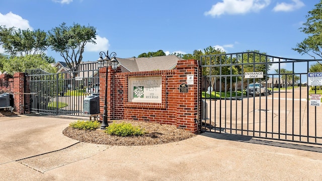 1521 Rice Rd Unit A101, Tyler, TX 75703 - gate featuring fence