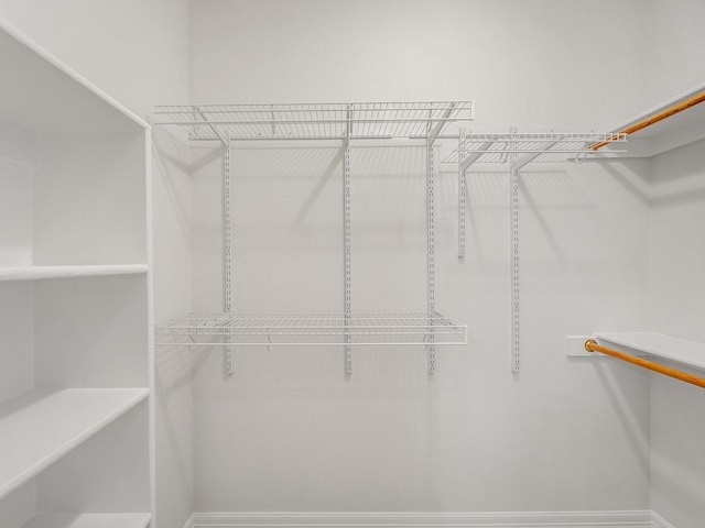 2500 Westheimer Rd, Denton, TX 76210 - view of walk in closet