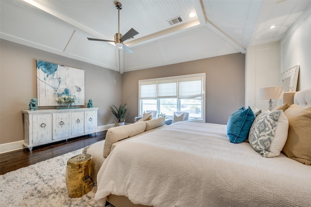 bedroom with dark wood-type flooring, baseboards, a ceiling fan, and recessed lighting