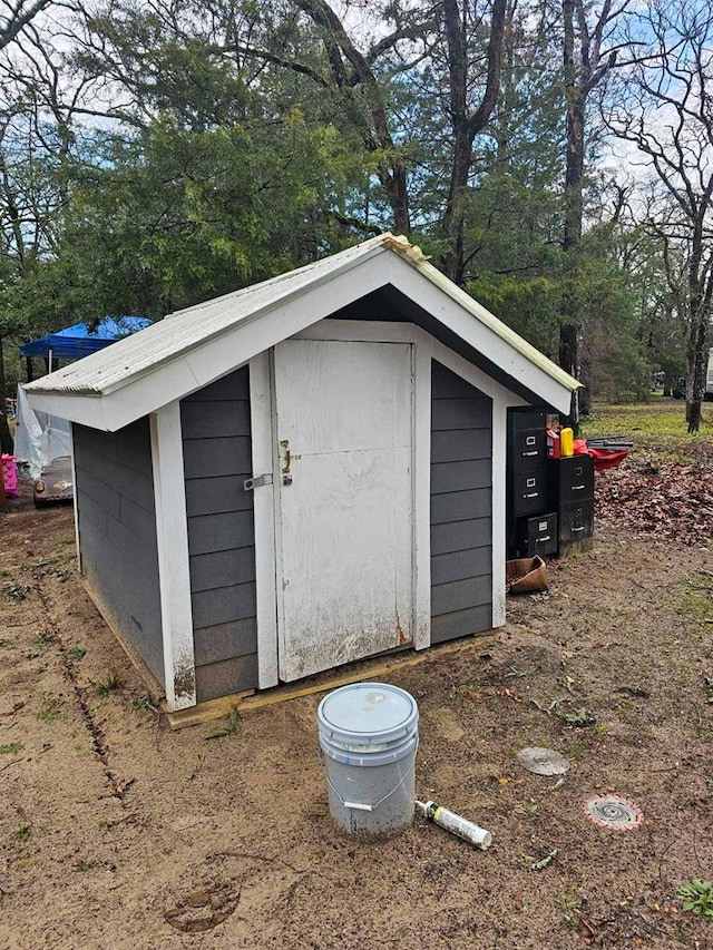 325 Fcr 1211, Fairfield, TX 75840 - view of shed featuring view of scattered trees