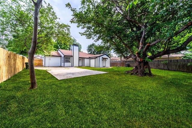 3809 Glengate Dr, Arlington, TX 76016 - view of yard with a patio