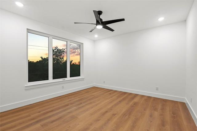 426 Avenue Ave E, Dallas, TX 75203 - empty room featuring baseboards, ceiling fan, recessed lighting, and light wood-style floors