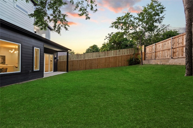 426 Avenue Ave E, Dallas, TX 75203 - view of yard at dusk