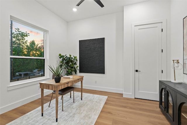 426 Avenue Ave E, Dallas, TX 75203 - office space featuring a ceiling fan, baseboards, light wood-style flooring, and recessed lighting