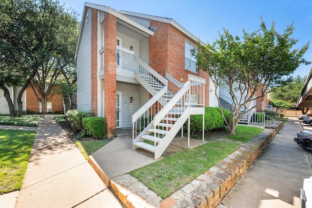 2101 Saint Michaels Dr Unit 109, Arlington, TX 76011 - view of property with stairway