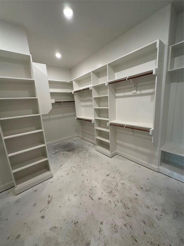 544 Aermotor Loop, Weatherford, TX 76085 - view of walk in closet
