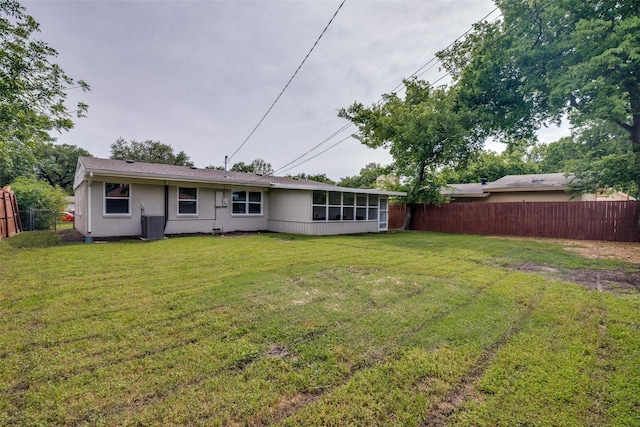 2335 San Paula Ave, Dallas, TX 75228 - back of house with a sunroom