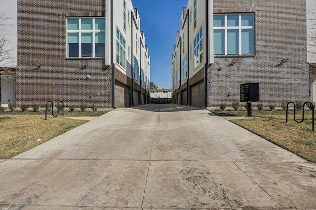 2102 N Prairie Ave Unit 105, Dallas, TX 75204 - view of concrete surface