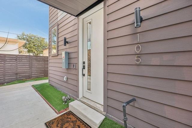 2102 N Prairie Ave Unit 105, Dallas, TX 75204 - doorway to property with fence