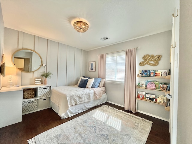 5805 Bridal Trl, Fort Worth, TX 76179 - bedroom featuring dark wood-type flooring and baseboards