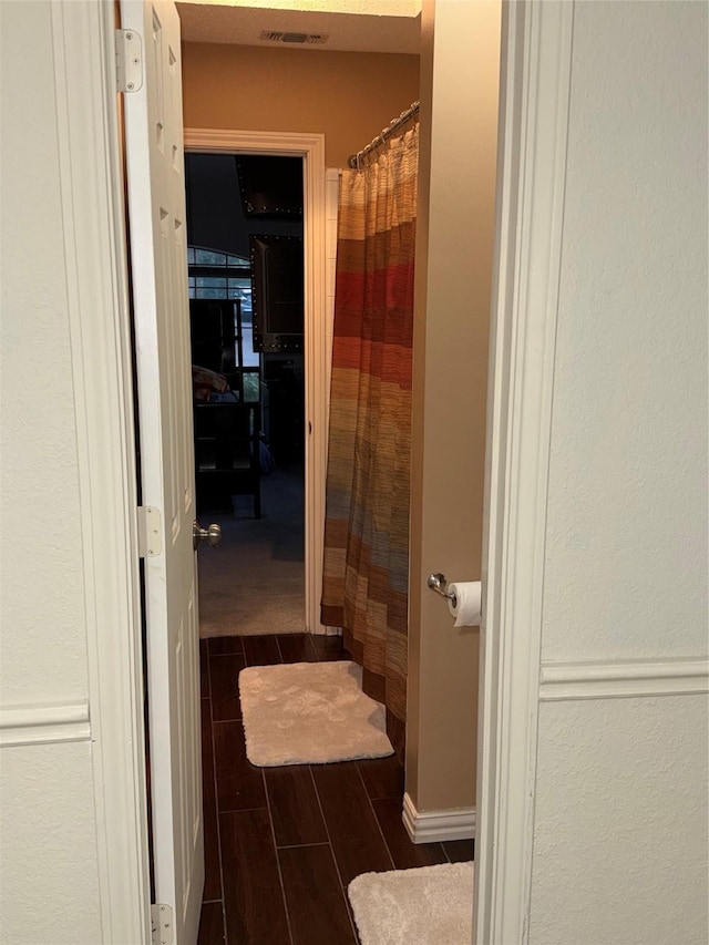 4809 Westhaven Rd, Arlington, TX 76017 - bathroom with wood finish floors and baseboards
