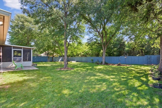 128 Creek Rdg, Waco, TX 76708 - view of yard featuring a sunroom